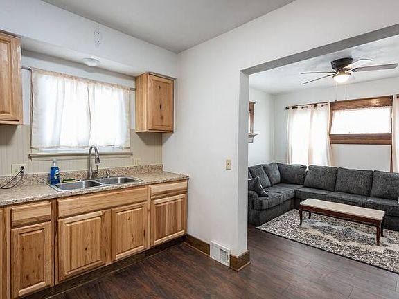 4th image of 963 W 25th St