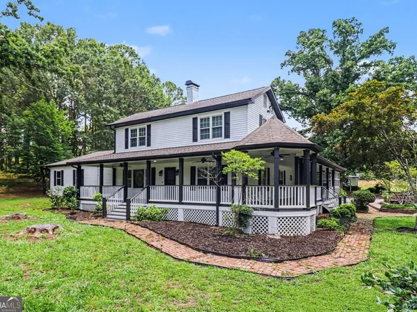 813 Sandy Creek Rd, Fayetteville, GA 30214