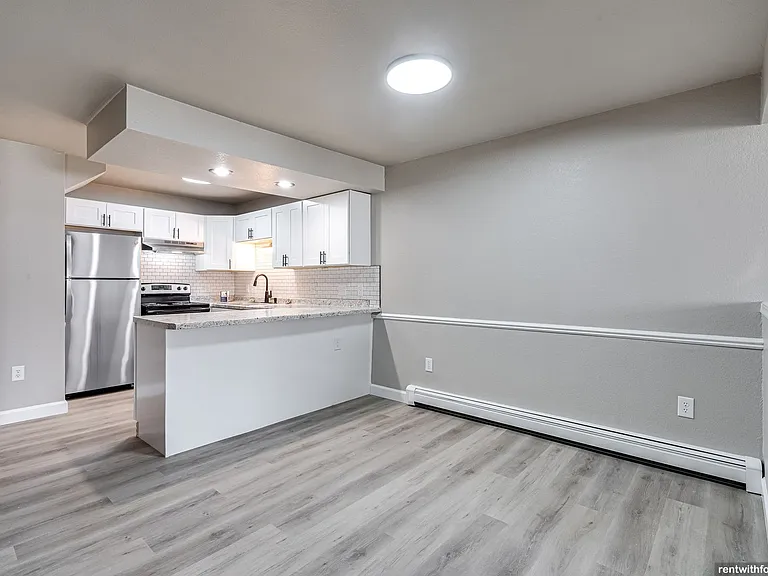 821 Security Dr — Photo 29
