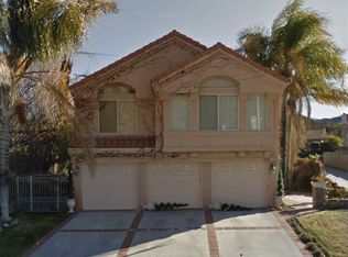 28870 Woodside Dr, Saugus, CA 91390