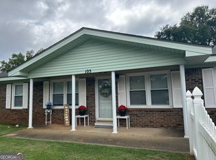 105 Virginia Dr, Warner Robins, GA