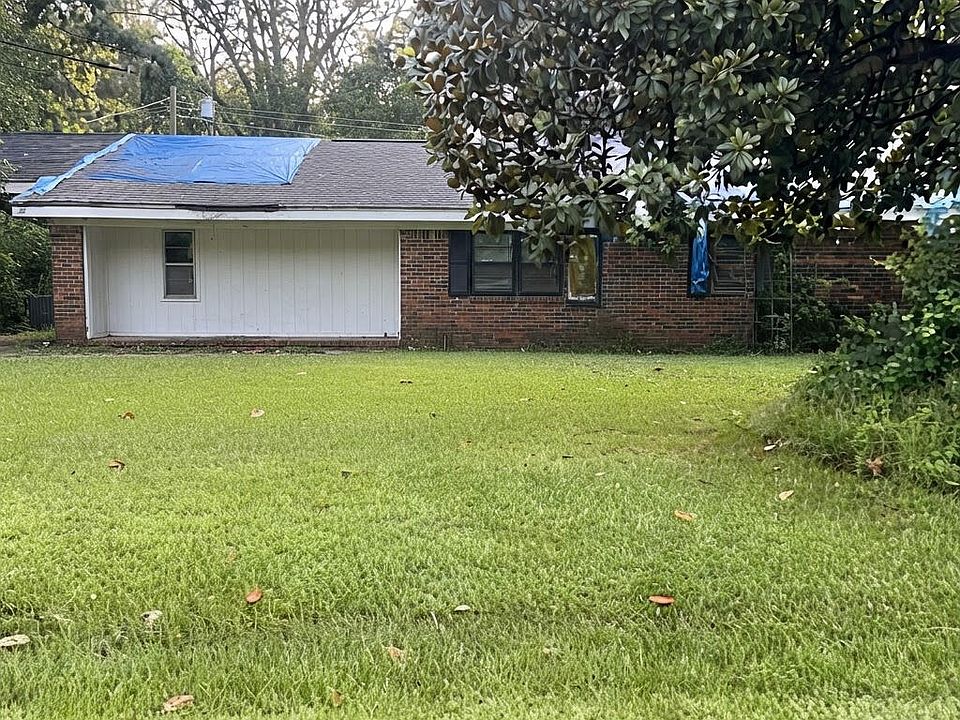 1st image of 529 Valley View Dr