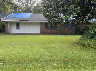 529 Valley View Dr, Philadelphia, MS 39350