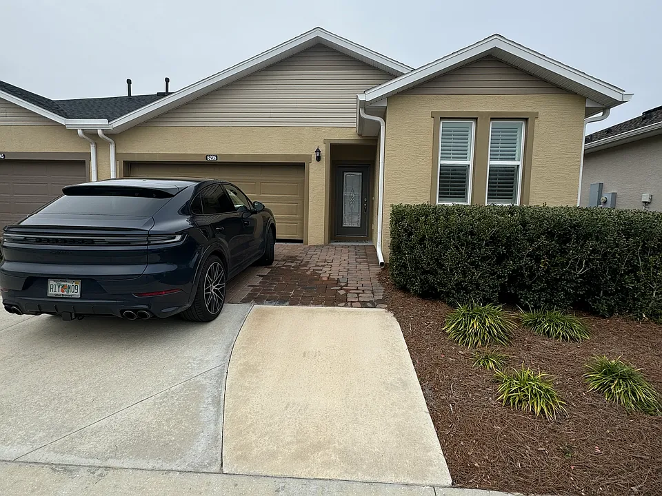 5235 NW 33rd Pl