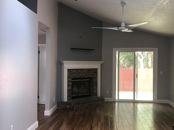 2nd image of 1303 Independence Dr