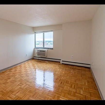 4th image of 1025 Hancock St Unit 12E