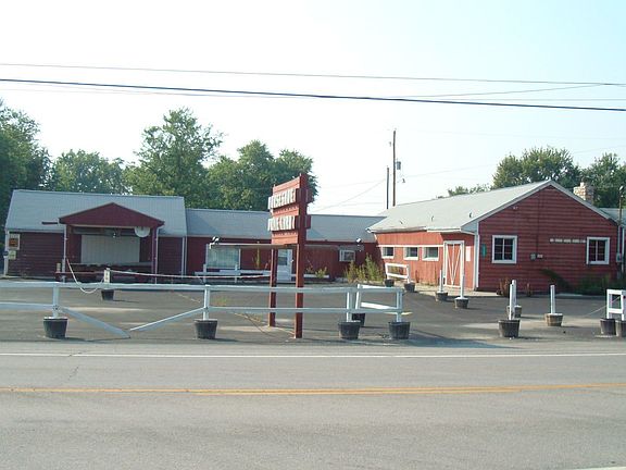 3rd image of 6927 Harrisburg Pike