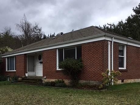 Front yard from the driveway