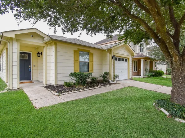 2631 Skyview Trace Ct, Houston, TX 77047