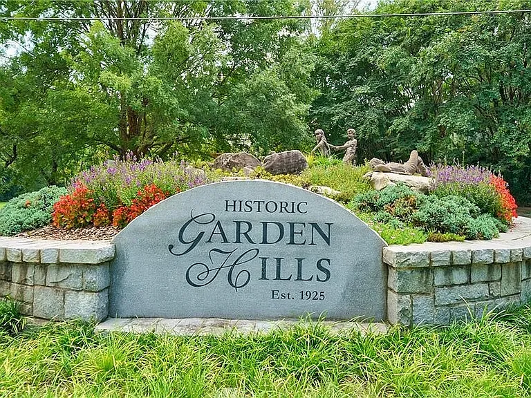 Rumson Rd NE — Photo 11