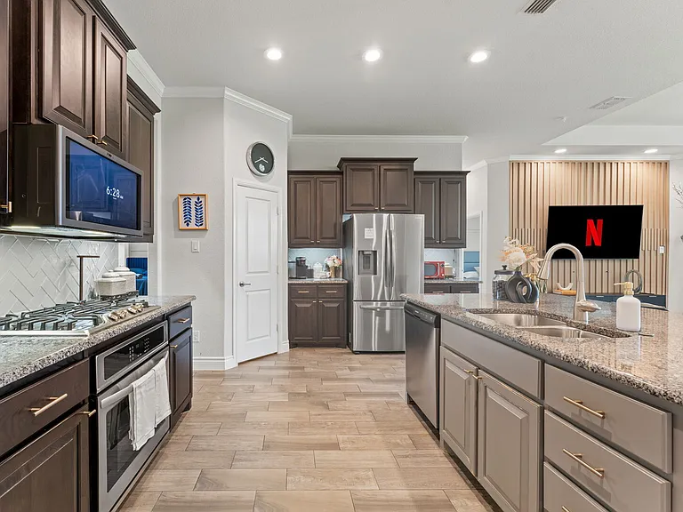 Longbow Ln — Photo 10