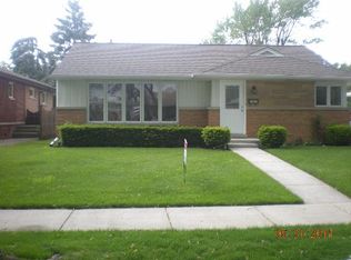 7344 W Lill St, Niles, IL 60714
