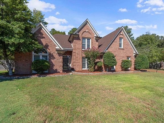 3rd image of 5095 Cotswold Ln
