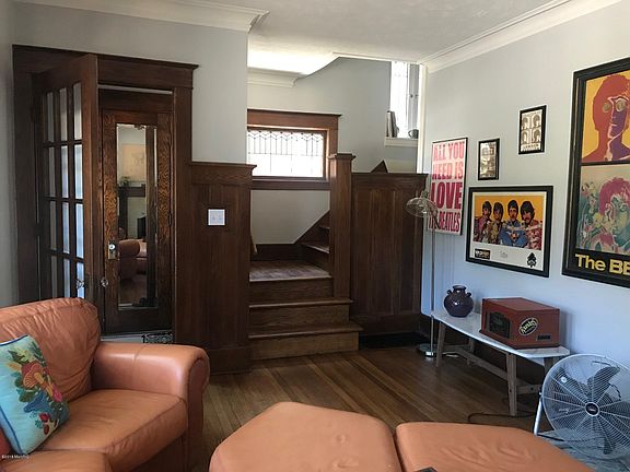 3rd image of 553 Fulton St E