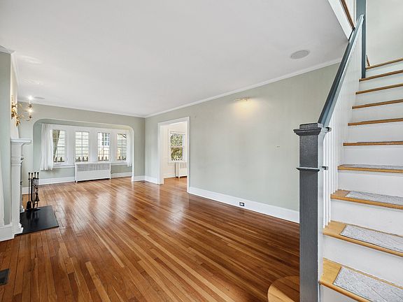 Living room - 1st floor