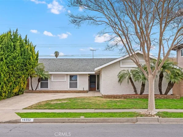 16552 Fountain Ln, Huntington Beach, CA 92647