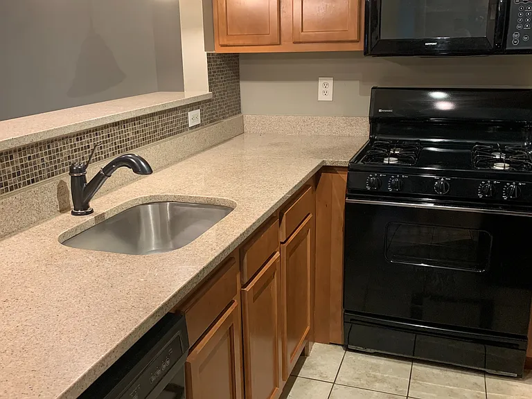 7225 Meade St #9 — Photo 4