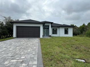 1236 Damen St E, Lehigh Acres, FL 33974