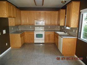 3rd image of 512 Royer St
