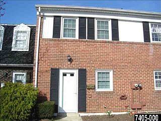 2nd image of 704 Hardwick Pl