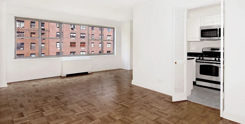 230 East 79th Street — Photo 2