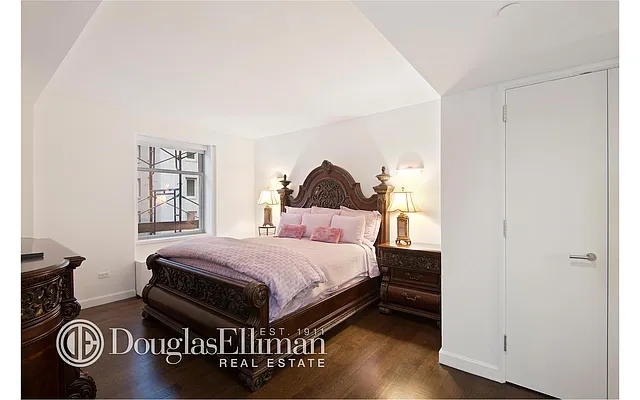 Rented by Douglas Elliman | media 22