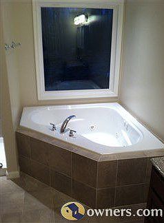5 foot Jacuzzi Tub in the Master Bathroom