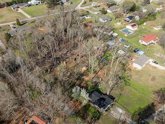 4th image of 125 Fall St