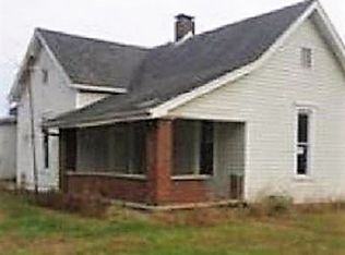 196 W 4th St, Oaktown, IN 47561