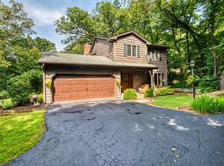 3N411 Maple Ct, West Chicago, IL