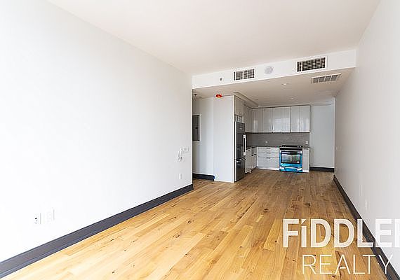 5th image of 42-22 27th St #407