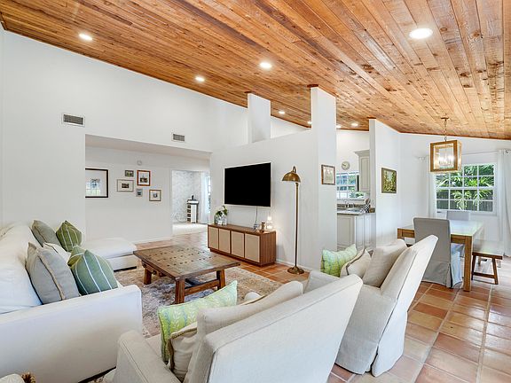 2nd image of 12625 Timber Ridge Circle