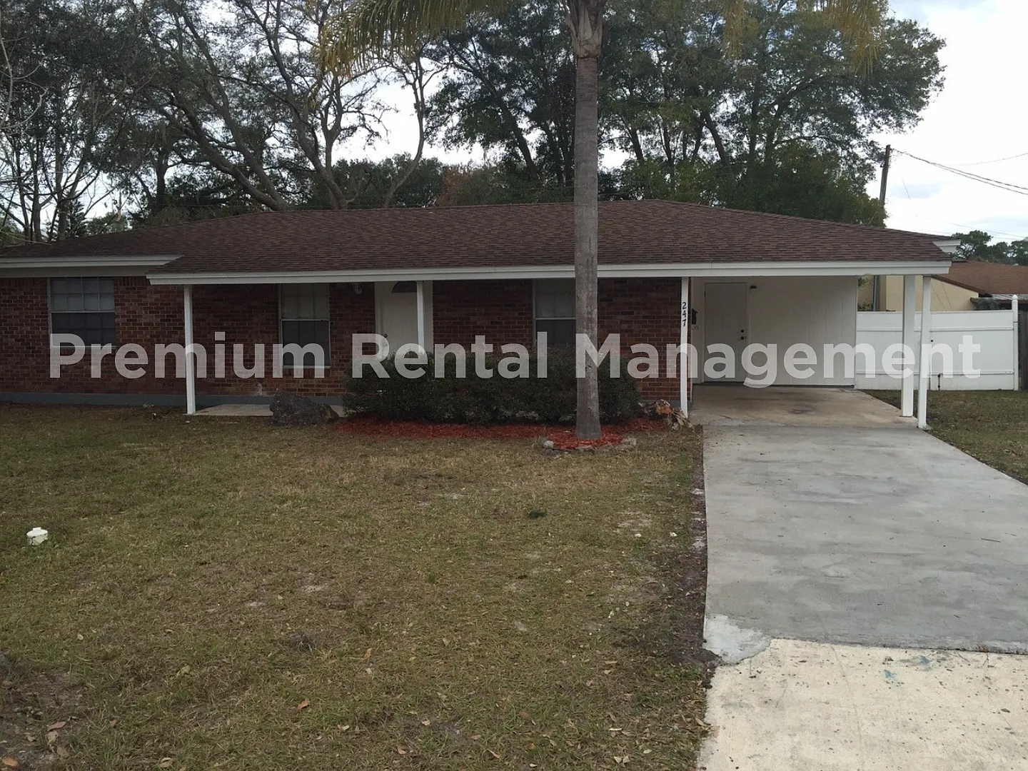 3-Bedroom Home in Oakwood Heights — Photo 1