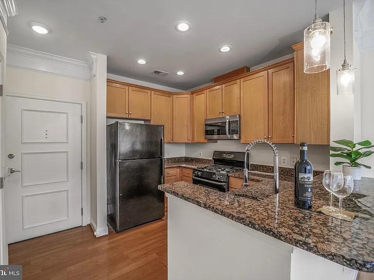 1451 Belmont St NW #309 — Photo 6