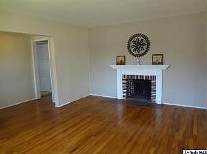 4th image of 1608 S Cordova St