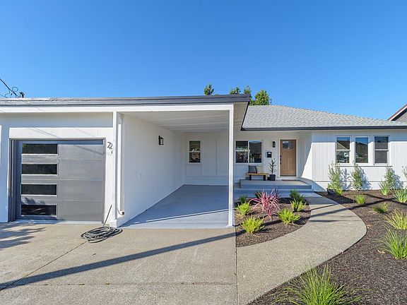 3rd image of 26 Echo Avenue