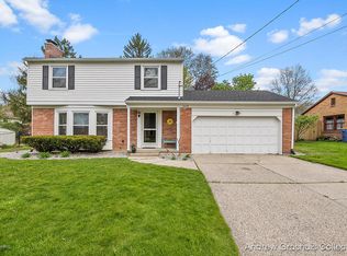 1618 Gorham Dr SE, Grand Rapids, MI
