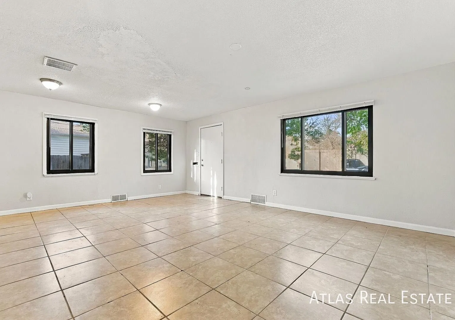 3 bed 2 bath near Anschutz medical center. Pictures coming soon! — Photo 3