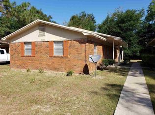 7142 Pearson Rd #B, Pensacola, FL 32526