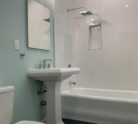 2nd image of 630 N Genesee Ave #632