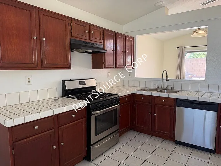 37051 Boxleaf Rd — Photo 6