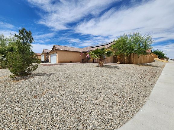 2nd image of 71598 Sunflower Dr