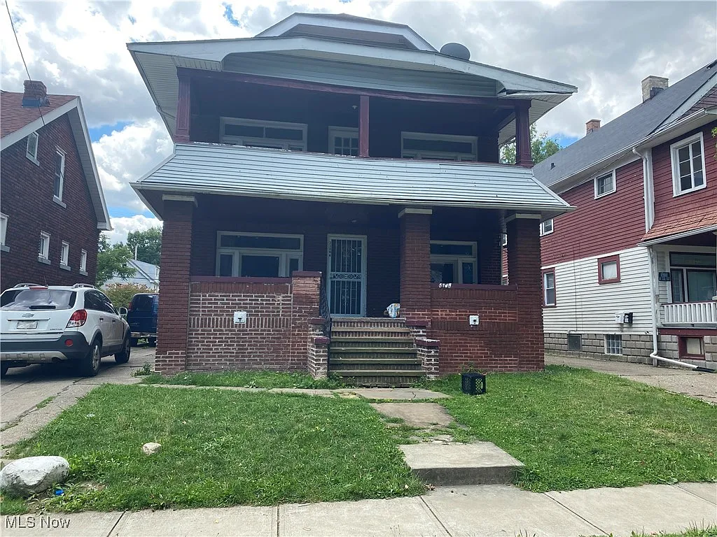 11206 Forest Ave photo 1