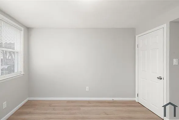 2015 Dineen Dr — Photo 8