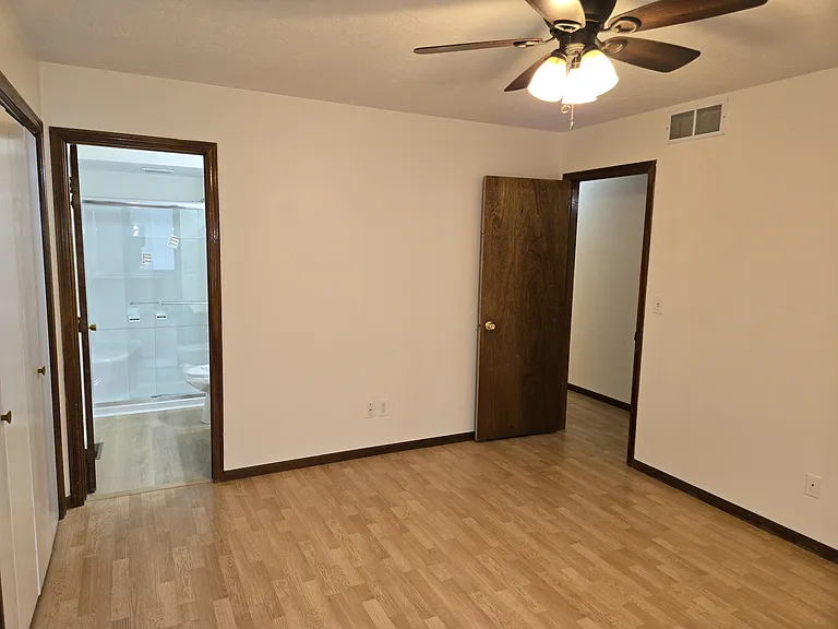 3802 Gnarl Tree Ln — Photo 24