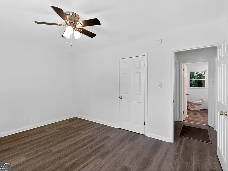 2036 McPherson Dr — Photo 14