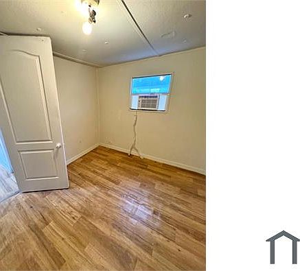 3rd image of 5313 Anna Lynn Ln #16