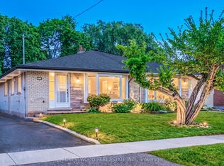 22 Lormar Dr, Toronto, ON M9B 4V6