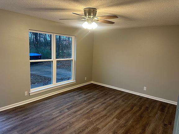 2nd image of 103 Coolwood Dr