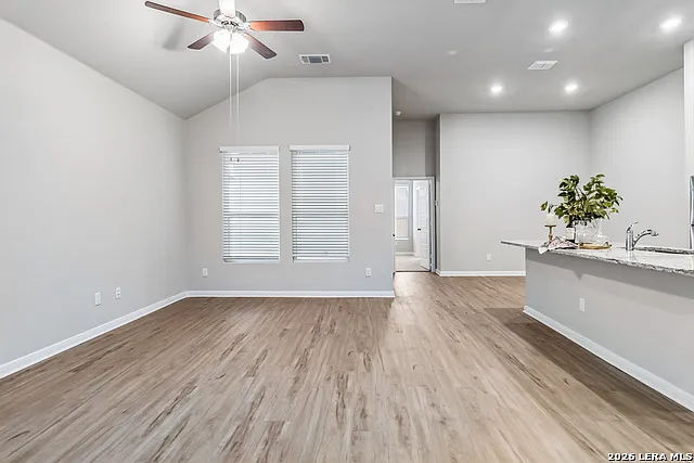 141 Nespral Dr — Photo 13